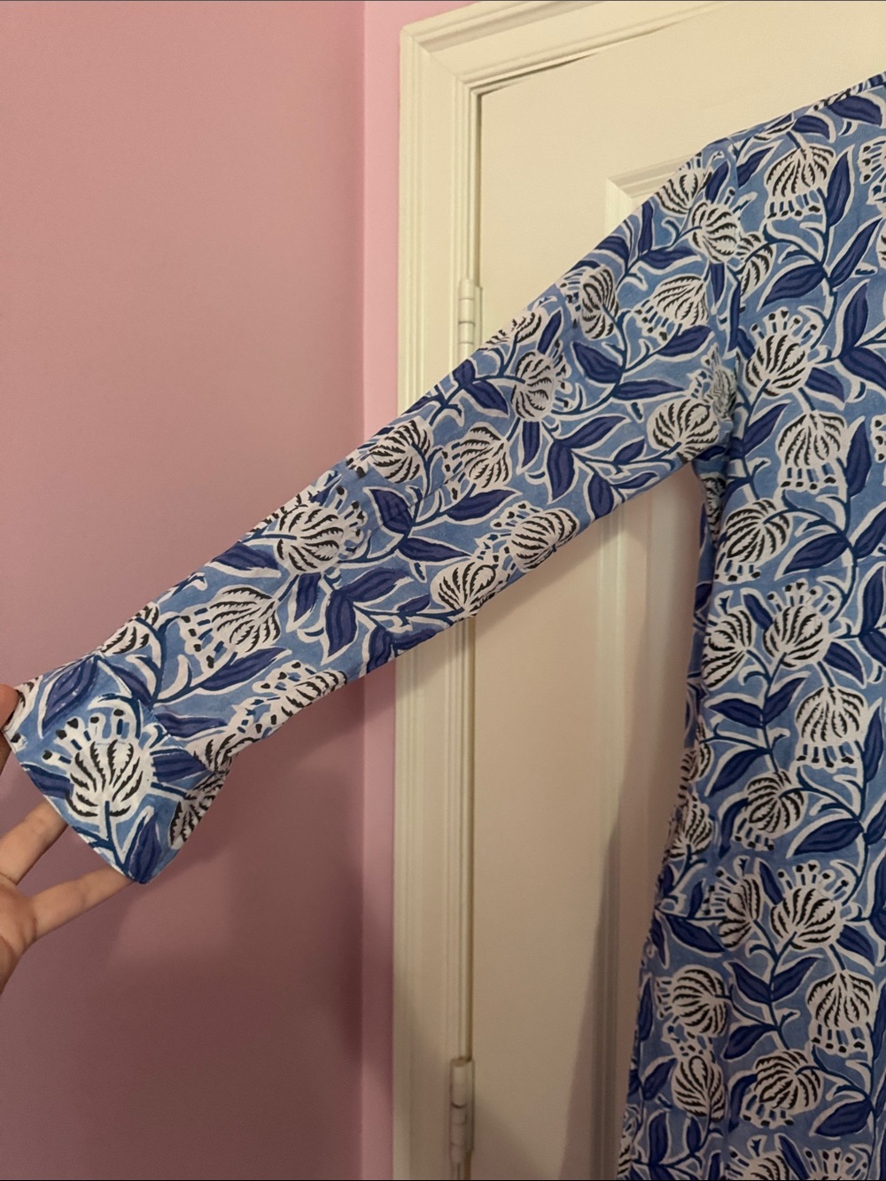 EUC Livro Maxi Caftan, Blue block print Size M - Picture 4 of 9